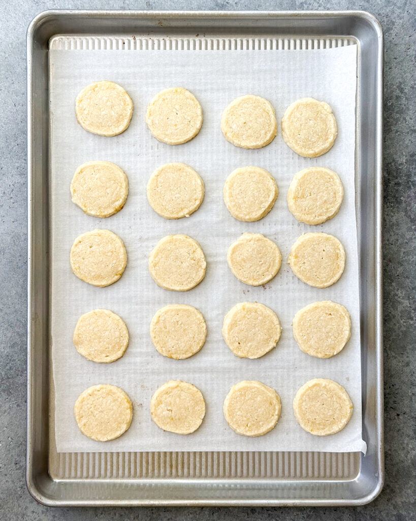 A pan of round shortbread cookies.