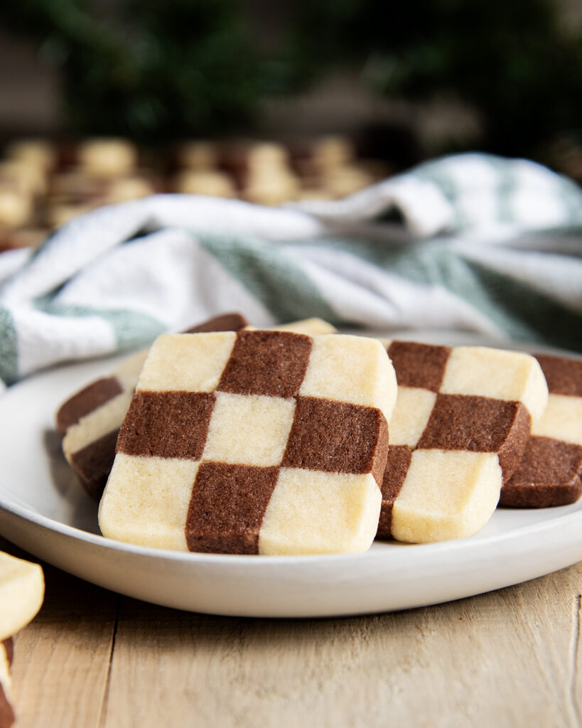 A plate of checkerboard cookies.