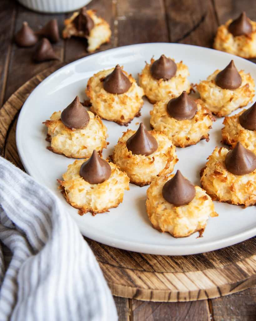 A plate of Coconut Macaroon Blossoms.