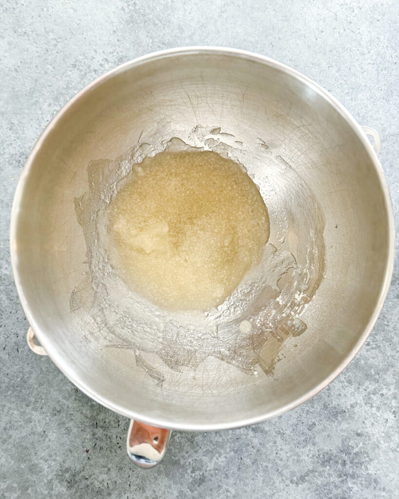 Thickened gelatin in a bowl.